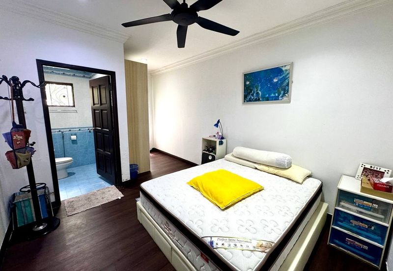 Putra Hill Residency