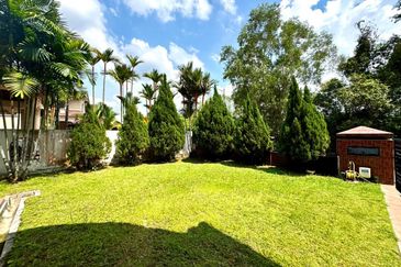 Putra Hill Residency