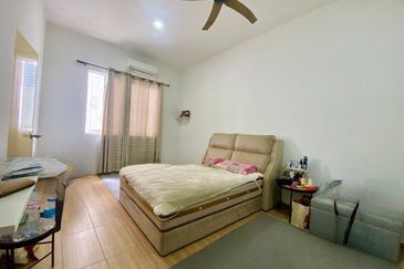 AU2 KERAMAT 2 STOREY SEMI D