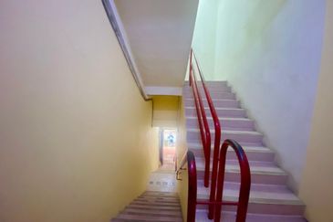 TAMAN MELAWATI 4 STOREY SHOP LOT