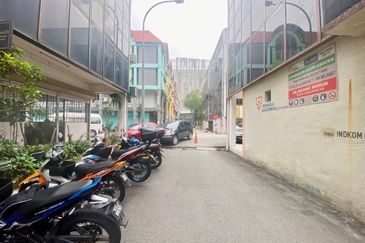 TAMAN MELAWATI 4 STOREY SHOP LOT