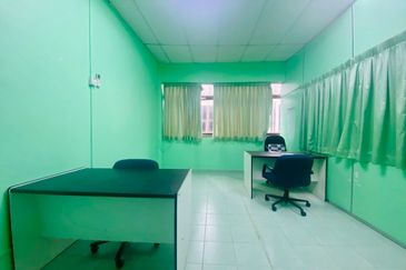 TAMAN MELAWATI 4 STOREY SHOP LOT