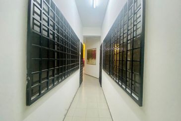 TAMAN MELAWATI 4 STOREY SHOP LOT