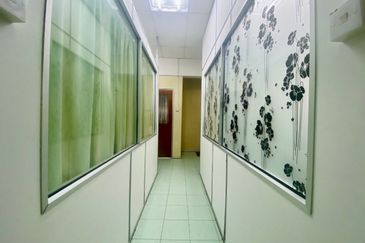 TAMAN MELAWATI 4 STOREY SHOP LOT