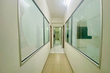 TAMAN MELAWATI 4 STOREY SHOP LOT