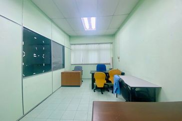 TAMAN MELAWATI 4 STOREY SHOP LOT