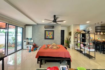 Bangi Lakehill Villas