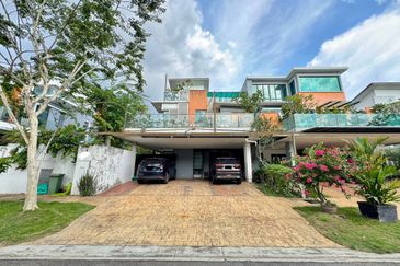 Bangi Lakehill Villas