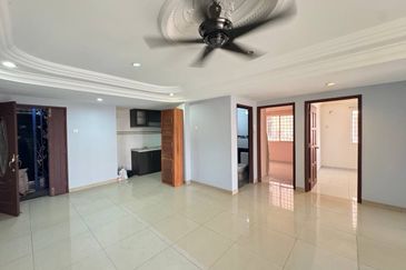 City Garden Palm Villa Condominium