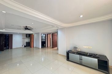 City Garden Palm Villa Condominium