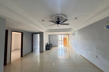 City Garden Palm Villa Condominium