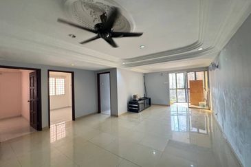 City Garden Palm Villa Condominium