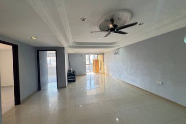 City Garden Palm Villa Condominium