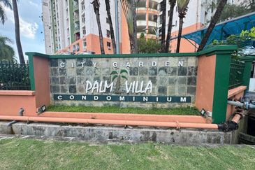 City Garden Palm Villa Condominium