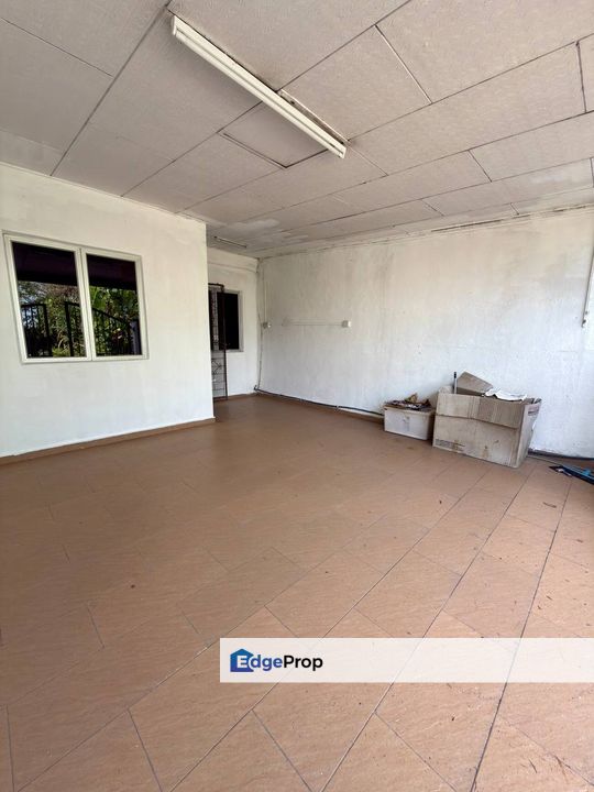 Facing Open | Low Cost Double Storey Taman Rawang Jaya, Selangor, Rawang