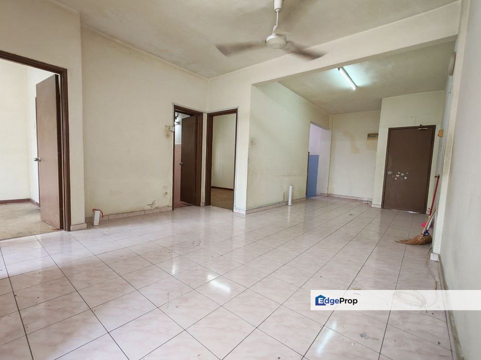 Apartment Orkid @ Bandar Pinggiran Subang Seksyen u5, Selangor, Subang
