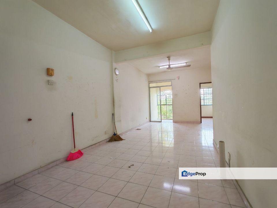 Apartment Orkid @ Bandar Pinggiran Subang Seksyen u5, Selangor, Subang