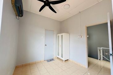 Renovated | Semi D Cluster Lorong Az Zaharah Puncak Alam