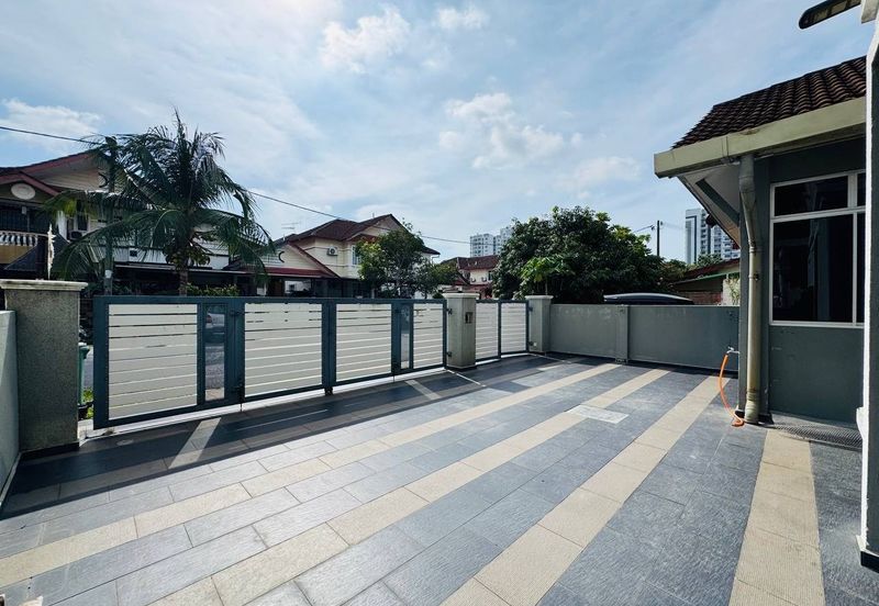 Renovated | Semi D Cluster Lorong Az Zaharah Puncak Alam