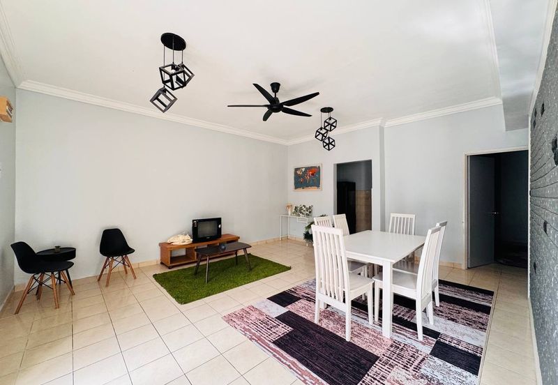 Renovated | Semi D Cluster Lorong Az Zaharah Puncak Alam