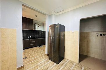 Renovated | Semi D Cluster Lorong Az Zaharah Puncak Alam