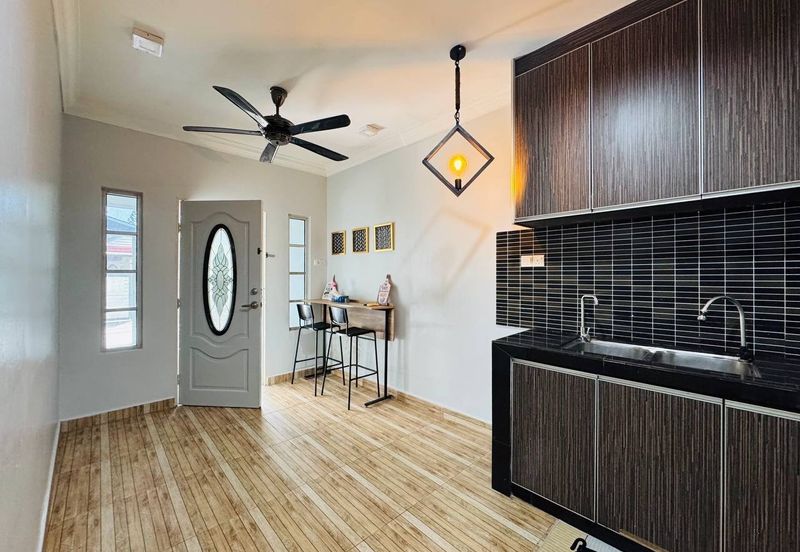 Renovated | Semi D Cluster Lorong Az Zaharah Puncak Alam