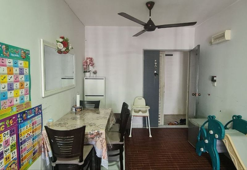 Residensi Laguna Biru 2