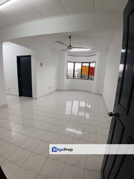 Carmila Apartment, Seksyen 5, Kota Damansara. , Selangor, Kota Damansara