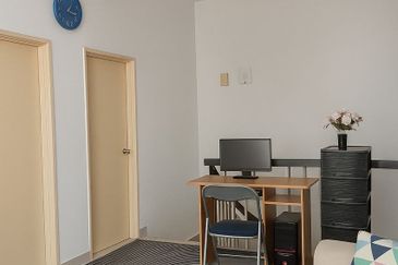 Ayu Puri, Alam Nusantara