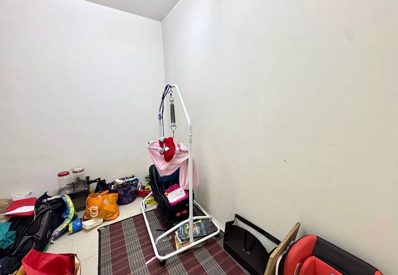 Residensi Bistaria, Ukay Bistari