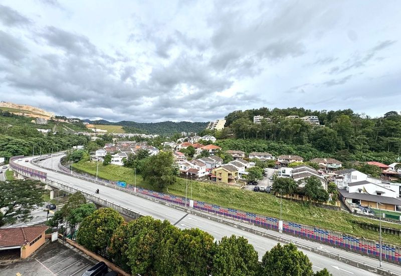 Residensi Bistaria, Ukay Bistari