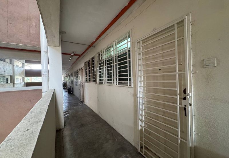 Residensi Bistaria, Ukay Bistari