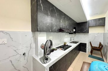 Residensi Bistaria, Ukay Bistari