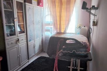 Semi D Double Storey Taman MBKT Chendering Kuala Terengganu , Terengganu