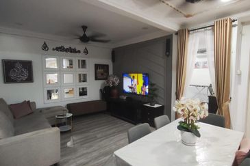 Semi D Double Storey Taman MBKT Chendering Kuala Terengganu , Terengganu