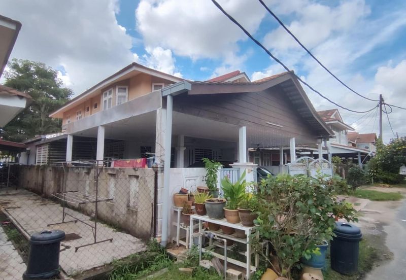 Semi D Double Storey Taman MBKT Chendering Kuala Terengganu , Terengganu