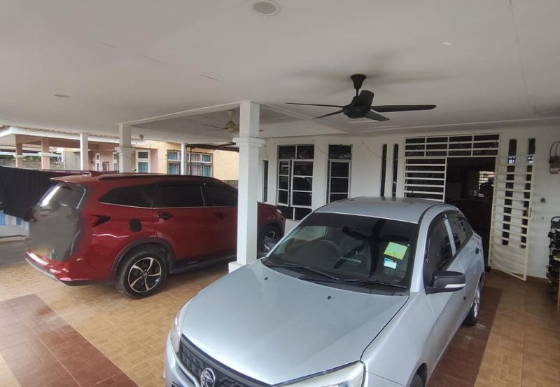 Semi D Double Storey Taman MBKT Chendering Kuala Terengganu , Terengganu