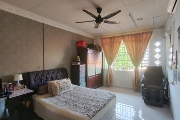 Semi D Double Storey Taman MBKT Chendering Kuala Terengganu , Terengganu