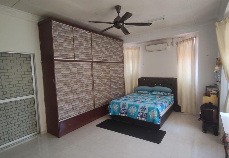 Semi D Double Storey Taman MBKT Chendering Kuala Terengganu , Terengganu