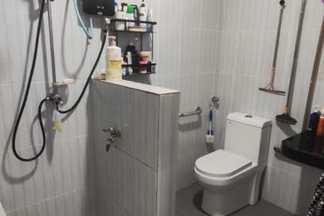 Semi D Double Storey Taman MBKT Chendering Kuala Terengganu , Terengganu