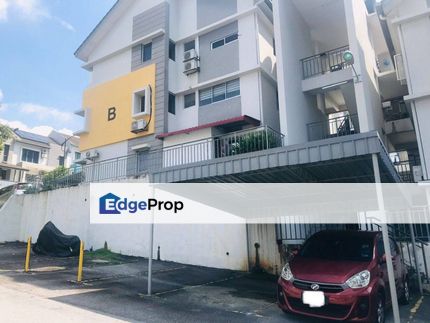 TOWNHOUSE TAMAN SAUJANA SURIA, PRIMA SAUJANA KAJANG , Selangor, Kajang