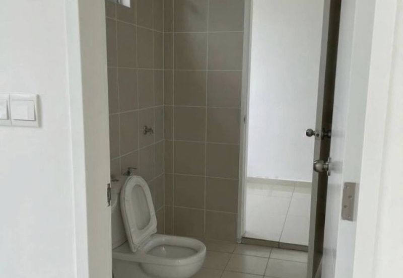 Double Storey Terrace END LOT Taman Tiara Sendayan, Seremban