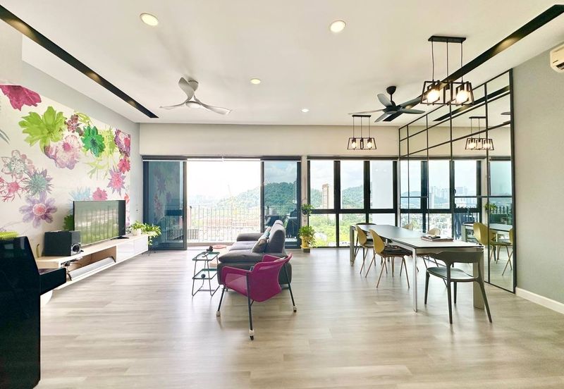 16 Quartz Melawati Condominium