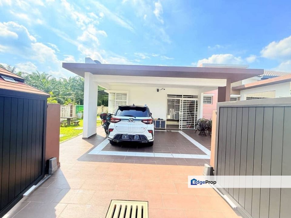 Corner Unit  Semi-D, Taman Sri Dagang 3, Banting , Selangor, Banting