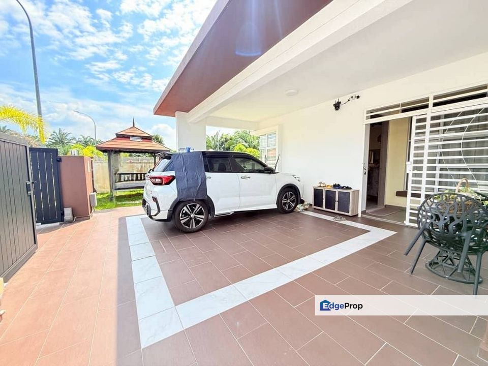 Corner Unit  Semi-D, Taman Sri Dagang 3, Banting , Selangor, Banting