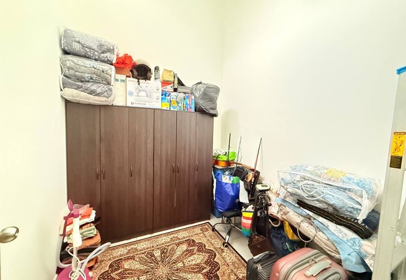 Corner Unit  Semi-D, Taman Sri Dagang 3, Banting 