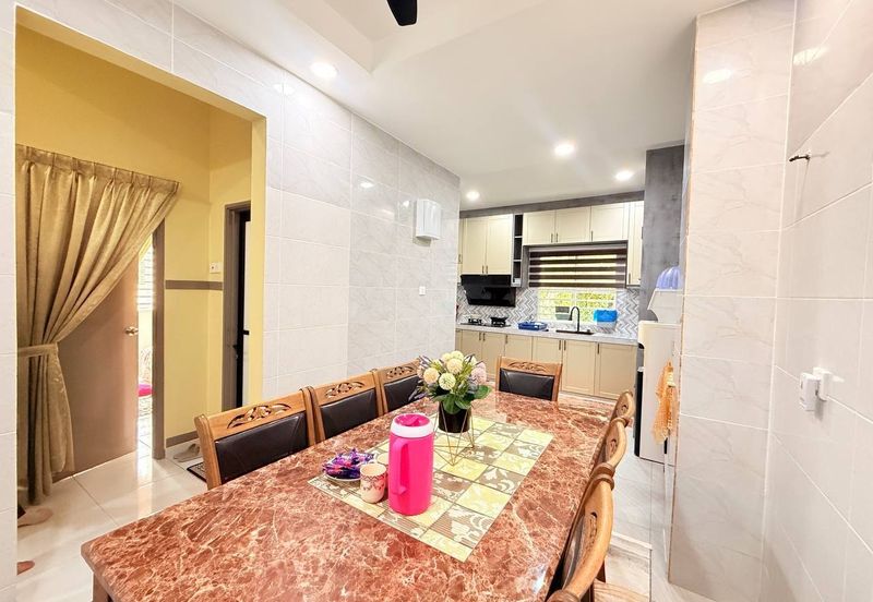 Corner Unit  Semi-D, Taman Sri Dagang 3, Banting 