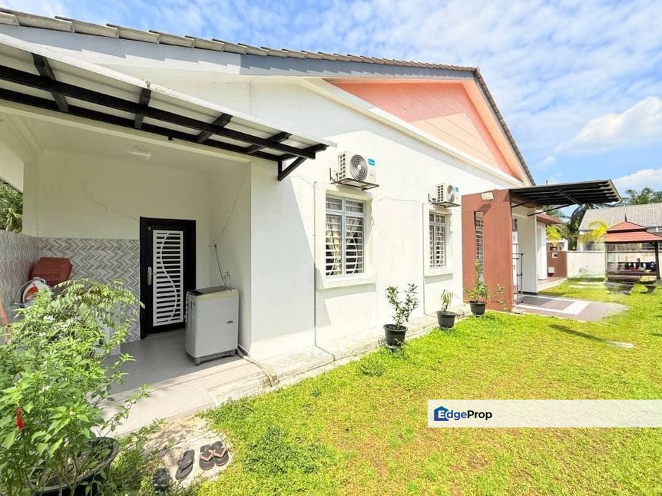 Corner Unit  Semi-D, Taman Sri Dagang 3, Banting , Selangor, Banting