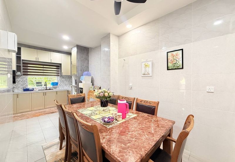 Corner Unit  Semi-D, Taman Sri Dagang 3, Banting 