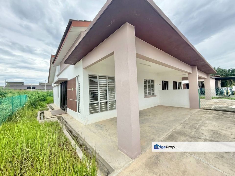 SINGLE STOREY SEMI-D DESA SALAK PEKERTI @ SEPANG, Selangor, Sepang